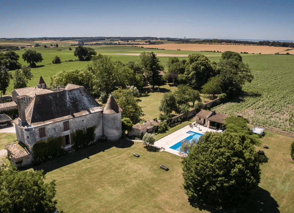 Chateau de Theon, Château / Domaine, cozes, France